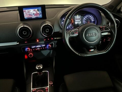 Audi A3 TDI S LINE 12