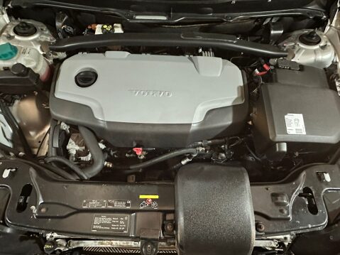 Volvo XC90 D5 R-DESIGN AWD 10