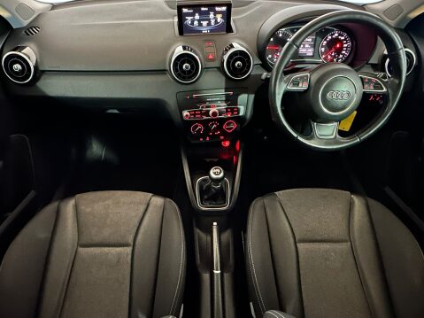 Audi A1 SPORTBACK TDI SPORT 11