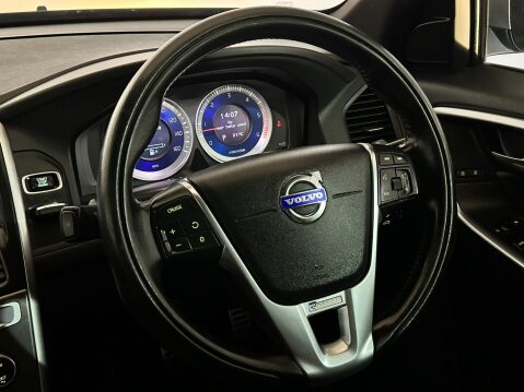 Volvo XC60 D5 R-DESIGN NAV AWD 13