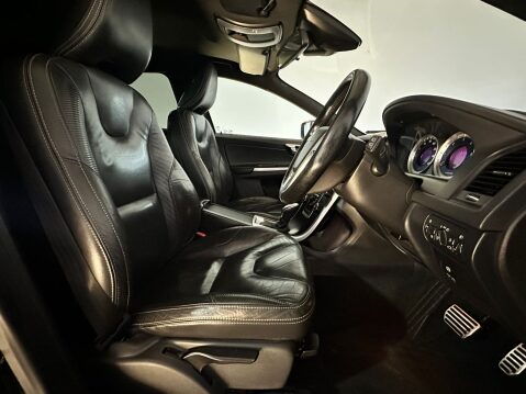 Volvo XC60 D5 R-DESIGN NAV AWD 16