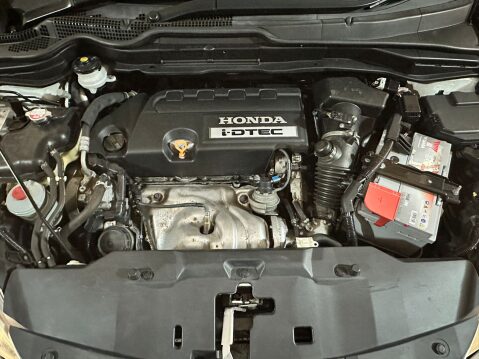 Honda CR-V I-DTEC ES-T 10