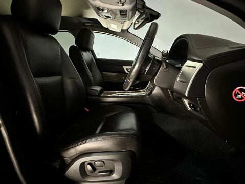Jaguar XF D PREMIUM LUXURY SPORTBRAKE 16