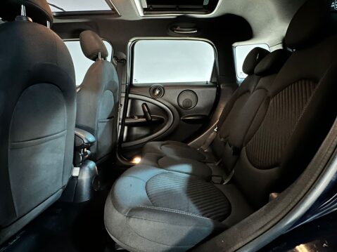 Mini Countryman COOPER SD 16
