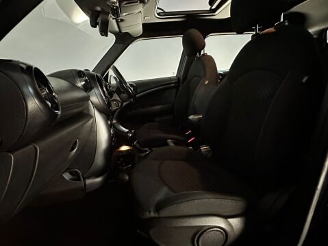 Mini Countryman COOPER SD 18