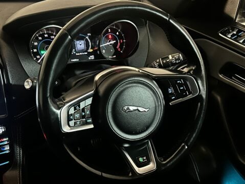Jaguar F-Pace R-SPORT AWD 13