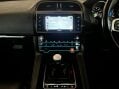 Jaguar F-Pace R-SPORT AWD 14