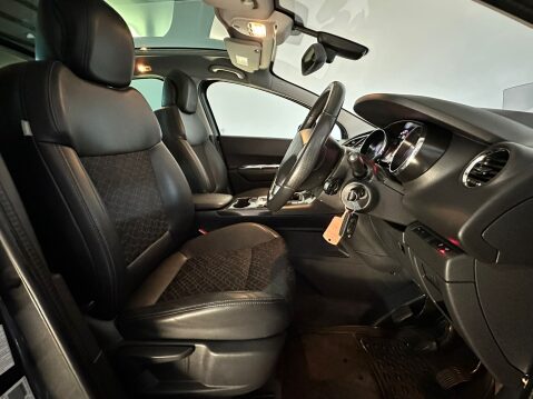 Peugeot 3008 BLUE HDI S/S ALLURE 15