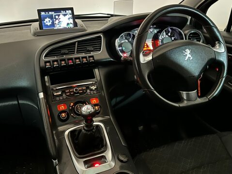Peugeot 3008 BLUE HDI S/S ALLURE 11