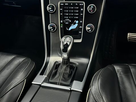 Volvo XC60 D4 R-DESIGN NAV 15