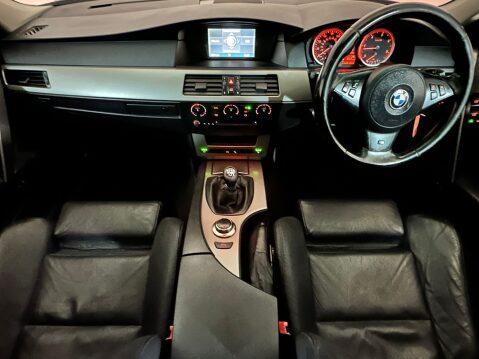 BMW 5 Series 520D SE 11