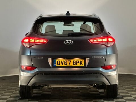 Hyundai TUCSON CRDI SE NAV BLUE DRIVE 7