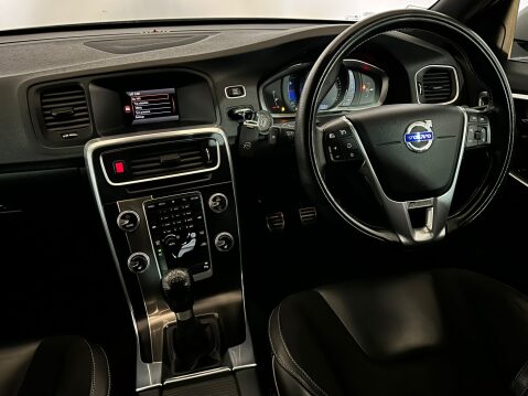 Volvo V60 D3 R-DESIGN 12