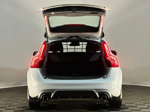 Volvo V60 D3 R-DESIGN 8