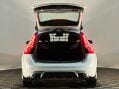 Volvo V60 D3 R-DESIGN 8