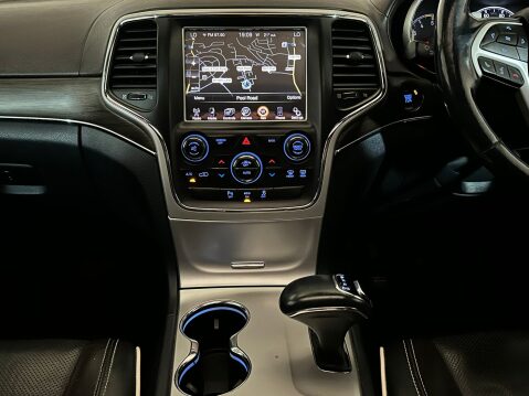 Jeep Grand Cherokee V6 CRD OVERLAND 14