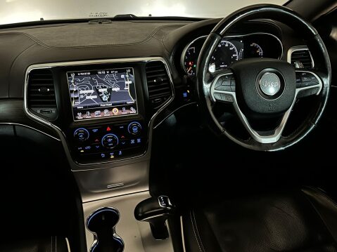 Jeep Grand Cherokee V6 CRD OVERLAND 12