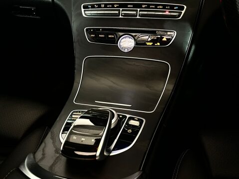 Mercedes-Benz C Class C300 H AMG LINE 15
