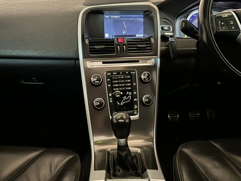 Volvo XC60 D5 R-DESIGN AWD 14