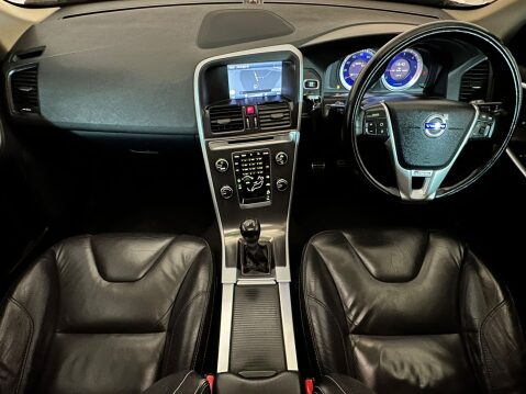 Volvo XC60 D5 R-DESIGN AWD 11