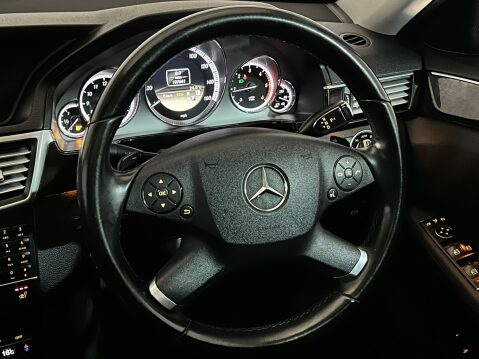 Mercedes-Benz E Class E220 CDI BLUEEFFICIENCY EXECUTIVE SE 13