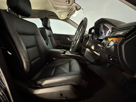 Mercedes-Benz E Class E220 CDI BLUEEFFICIENCY EXECUTIVE SE 16
