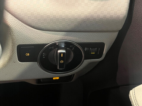 Mercedes-Benz A Class 1.5 A180d Sport (Executive) Euro 6 (s/s) 5dr 18