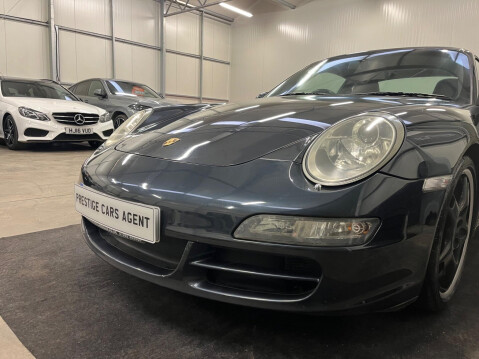 Porsche 911 3.6 997 Carrera 2dr 28
