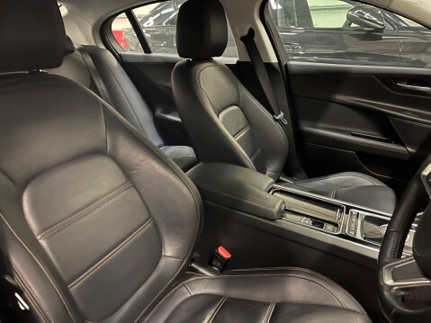Jaguar XE 2.0d Prestige Auto Euro 6 (s/s) 4dr 8