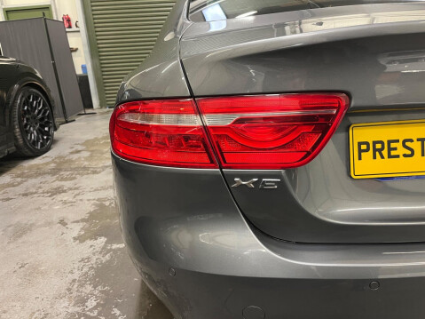 Jaguar XE 2.0d Prestige Auto Euro 6 (s/s) 4dr 43