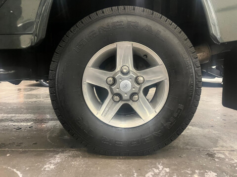Land Rover Defender 2.4 TDCi County 4WD MWB Euro 4 5dr 42