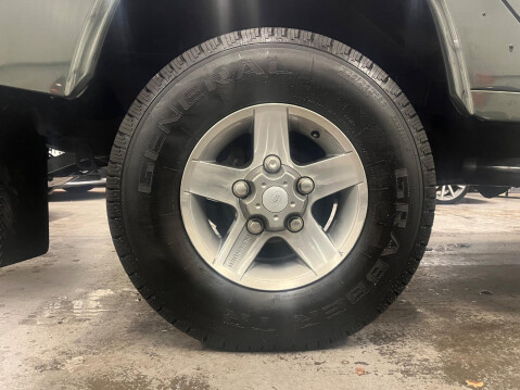 Land Rover Defender 2.4 TDCi County 4WD MWB Euro 4 5dr 43