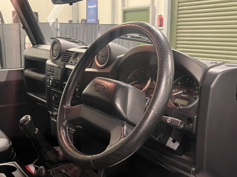 Land Rover Defender 2.4 TDCi County 4WD MWB Euro 4 5dr 7