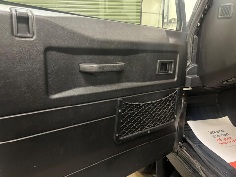 Land Rover Defender 2.4 TDCi County 4WD MWB Euro 4 5dr 14