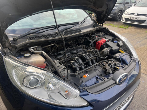 Ford Fiesta 1.4 Zetec 3dr 26