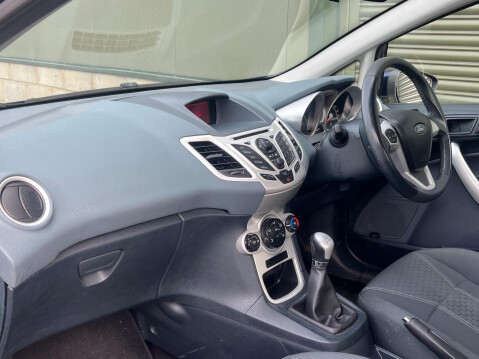 Ford Fiesta 1.4 Zetec 3dr 10