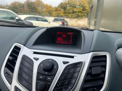 Ford Fiesta 1.4 Zetec 3dr 24