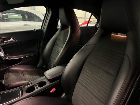 Mercedes-Benz A Class 1.5 A180d AMG Line (Executive) 7G-DCT Euro 6 (s/s) 5dr 13