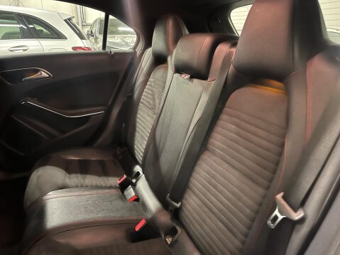 Mercedes-Benz A Class 1.5 A180d AMG Line (Executive) 7G-DCT Euro 6 (s/s) 5dr 15