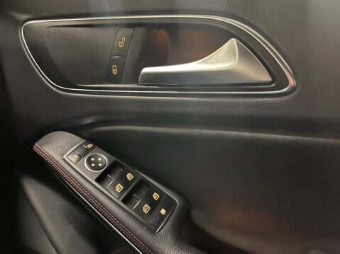 Mercedes-Benz A Class 1.5 A180d AMG Line (Executive) 7G-DCT Euro 6 (s/s) 5dr 27