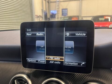 Mercedes-Benz A Class 1.5 A180d Sport (Executive) 7G-DCT Euro 6 (s/s) 5dr 33