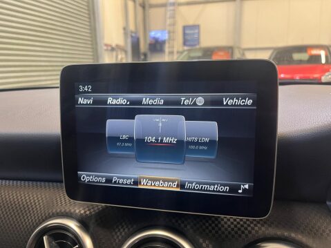 Mercedes-Benz A Class 1.5 A180d Sport (Executive) 7G-DCT Euro 6 (s/s) 5dr 34