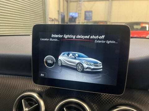 Mercedes-Benz A Class 1.5 A180d Sport (Executive) 7G-DCT Euro 6 (s/s) 5dr 39