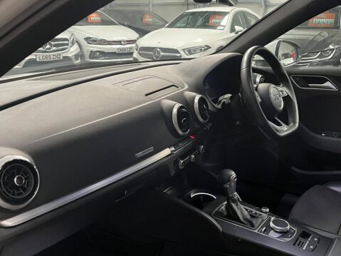Audi A3 1.5 TFSI CoD S line Sportback S Tronic Euro 6 (s/s) 5dr 11