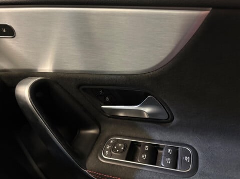 Mercedes-Benz A Class 1.3 A200 AMG Line (Premium) 7G-DCT Euro 6 (s/s) 5dr 19
