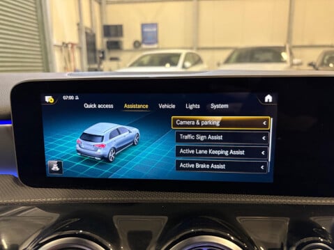 Mercedes-Benz A Class 1.3 A200 AMG Line (Premium) 7G-DCT Euro 6 (s/s) 5dr 35