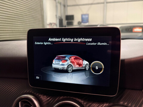 Mercedes-Benz A Class 1.5 A180d AMG Line Euro 6 (s/s) 5dr 33