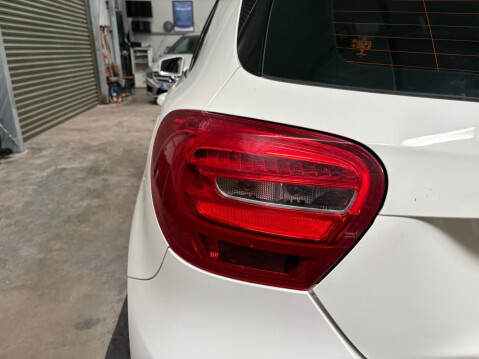 Mercedes-Benz A Class 1.5 A180d AMG Line Euro 6 (s/s) 5dr 41