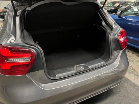 Mercedes-Benz A Class 2.1 A200d Sport Edition Plus 7G-DCT Euro 6 (s/s) 5dr 51