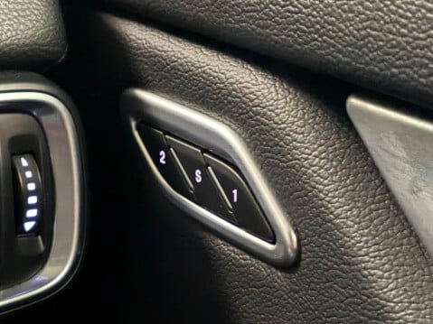 Maserati Levante 3.0D V6 ZF 4WD Euro 6 (s/s) 5dr 42